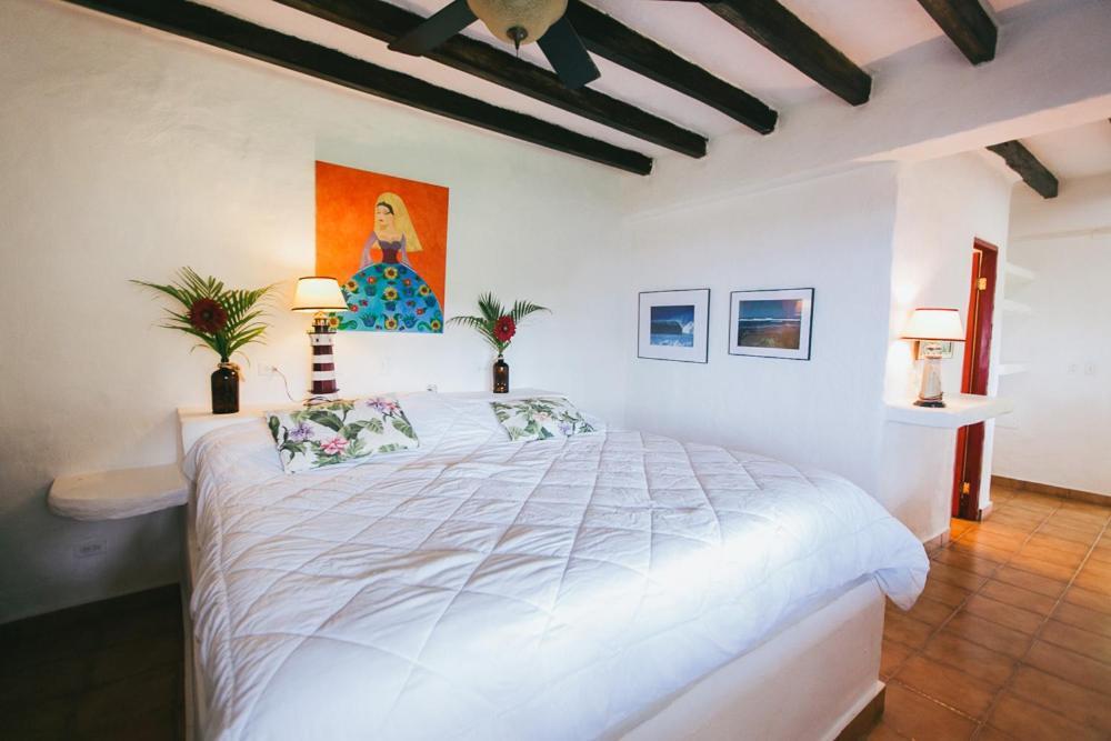 Oceanfront Bungalows - Paradise Rentals Santa Catalina Exterior foto