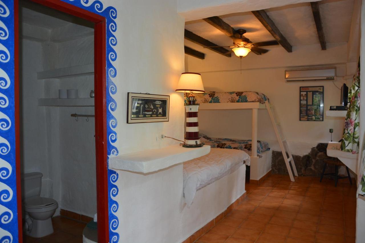 Oceanfront Bungalows - Paradise Rentals Santa Catalina Exterior foto