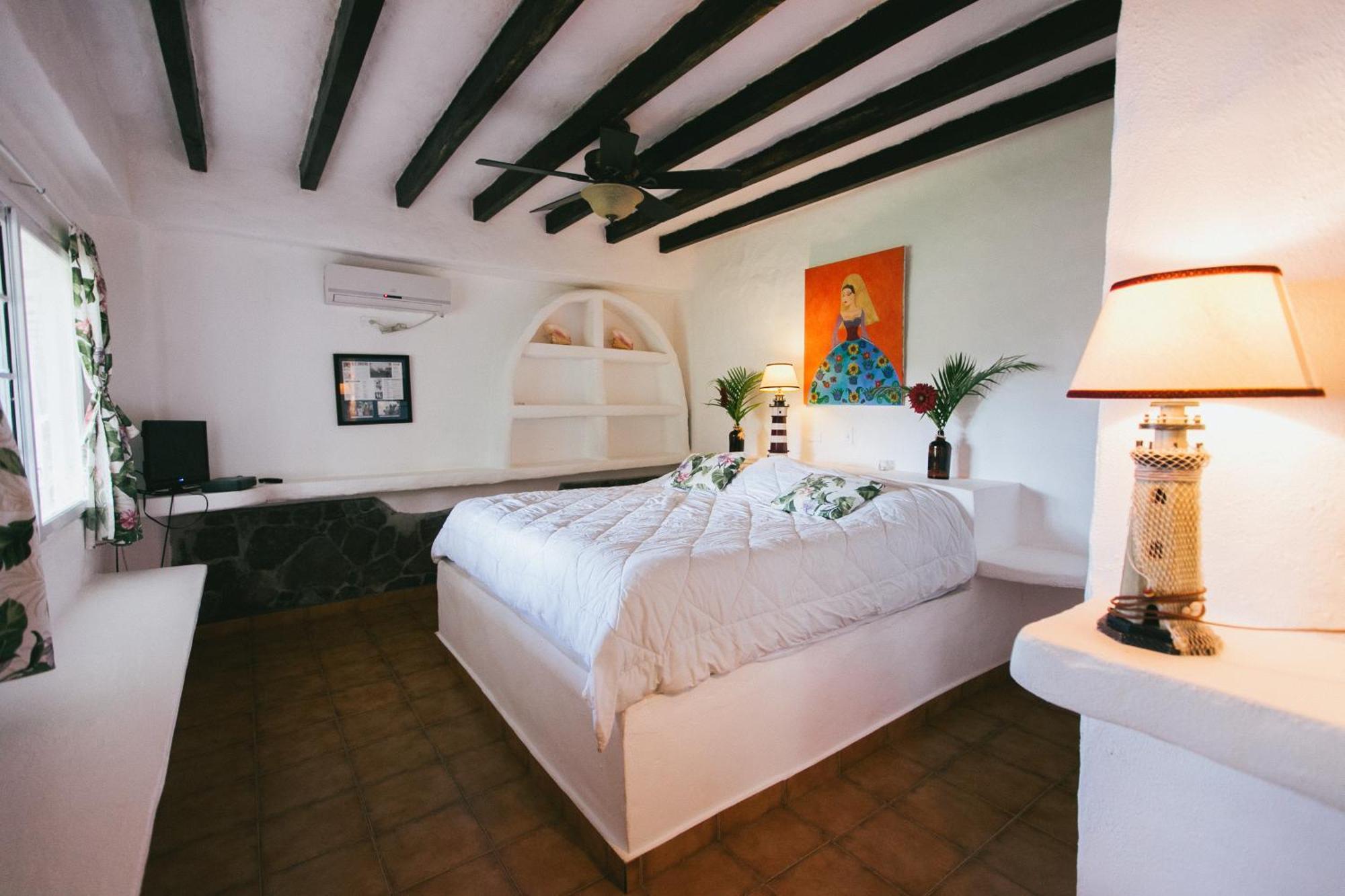 Oceanfront Bungalows - Paradise Rentals Santa Catalina Exterior foto